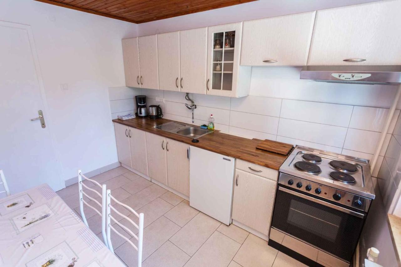 Mali Losinj Apartment 8 Exterior photo